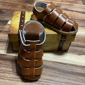 Footmates Tan sandals, Captain size 8M